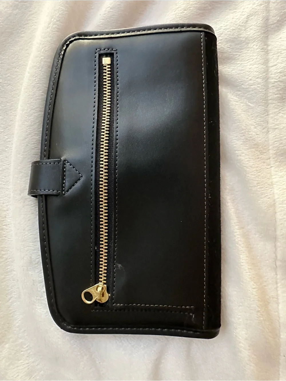 Dooney & Bourke Black Wallet with Snap Closure